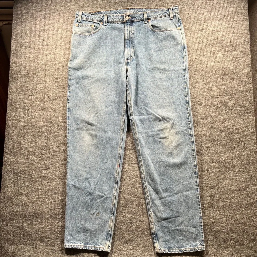 Vintage Levis 550 Relaxed Fit Jeans Made in USA Light Wash 42x34 Blue